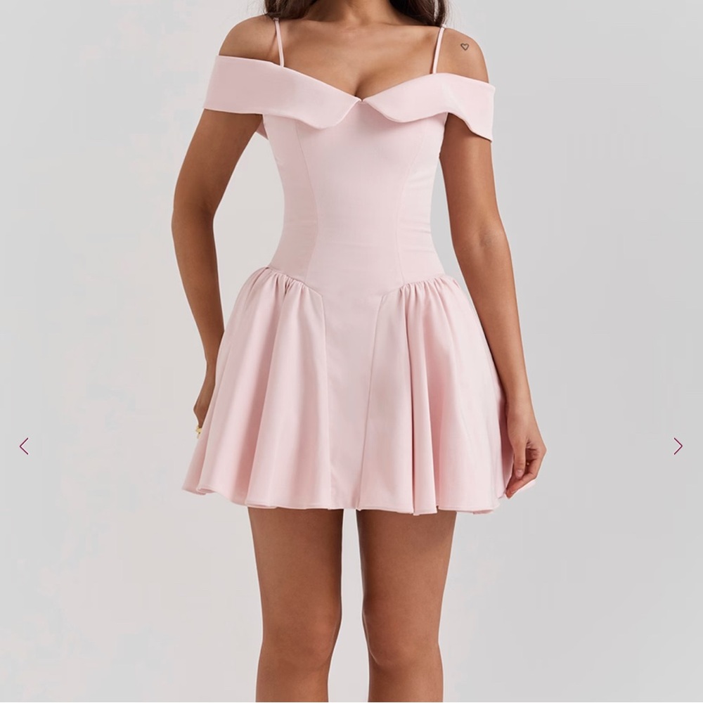 House of CB NWT ELIDA Ballerina Pink Off-Shoulder Dress